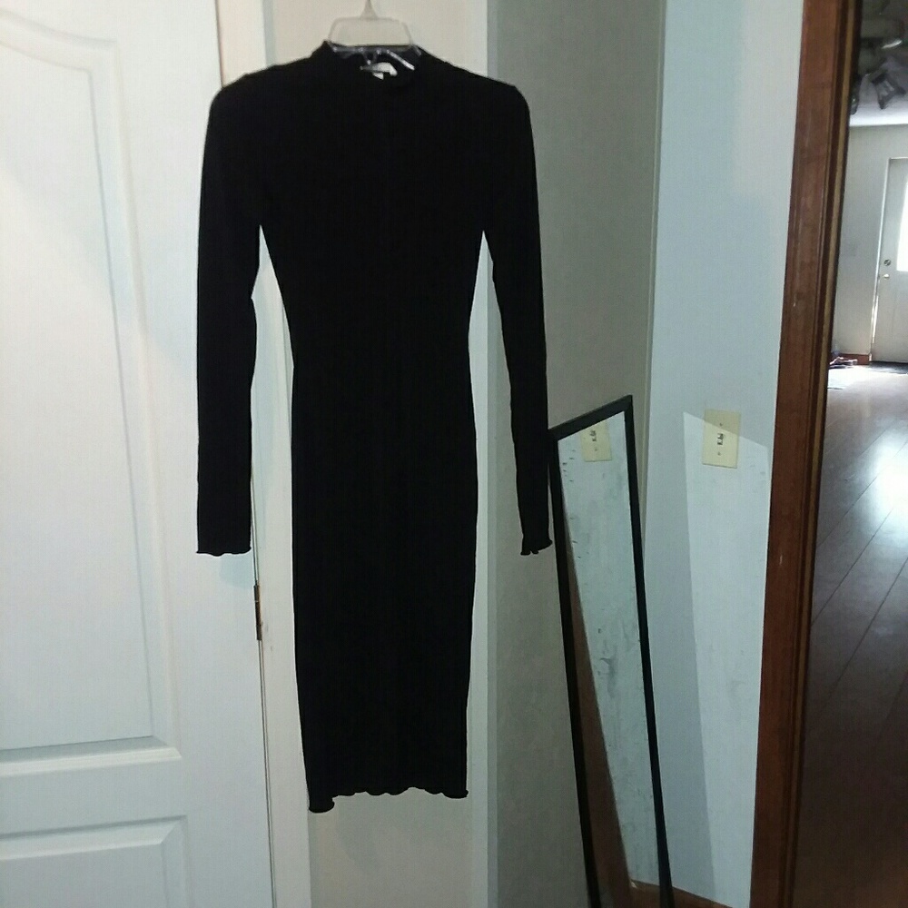 H&M Long Sleeve Bodycon Dress - Picture 1 of 6